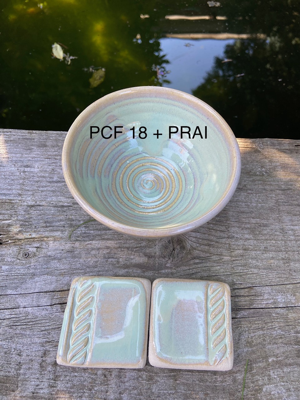 Amaco tekutá glazura PCF18 Honeydew / 0,472 l